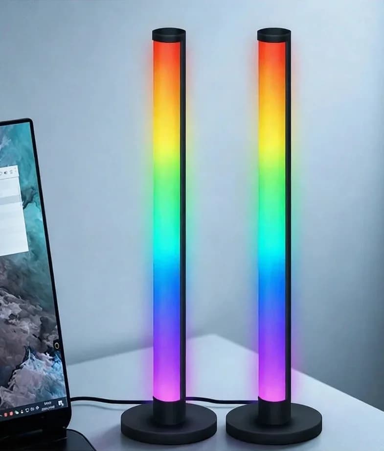 RGB LED stolní lampa reagující na zvuk s ovládáním přes aplikaci